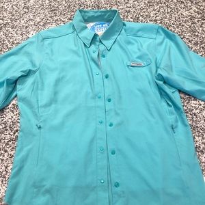 Columbia women’s long sleeve UPF 40 teal shirt